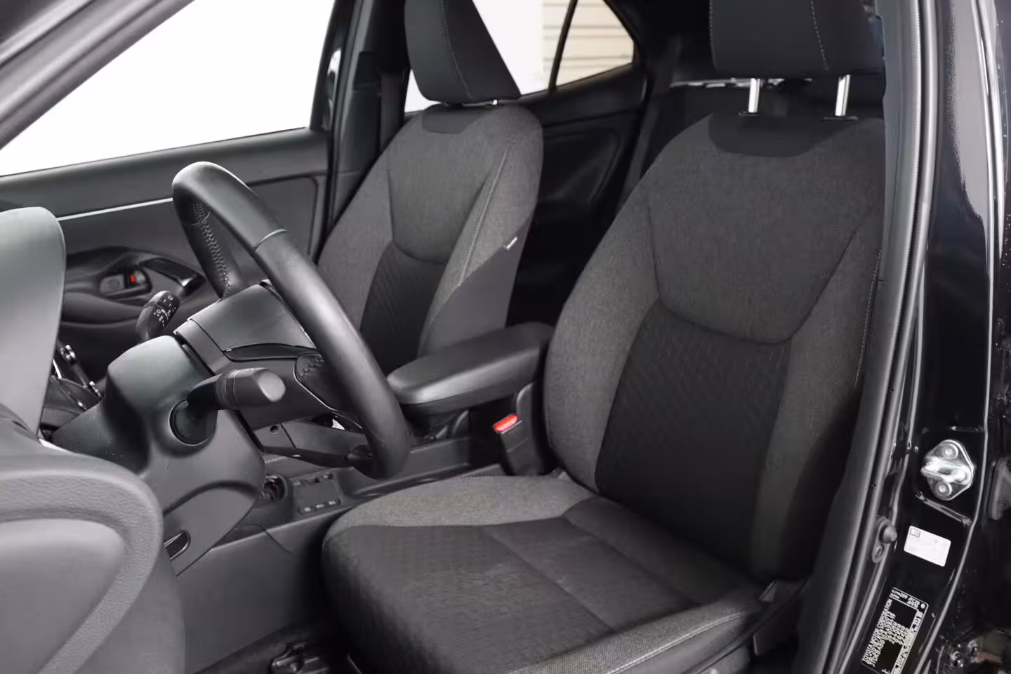 Toyota Yaris Cross 1.5 Hybrid 115 Dynamic | 1e Eigenaar | LED | Stoel/Stuurverwarming | Clima | Camera | Crui