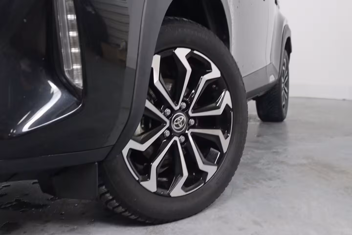 Toyota Yaris Cross 1.5 Hybrid 115 Dynamic | 1e Eigenaar | LED | Stoel/Stuurverwarming | Clima | Camera | Crui