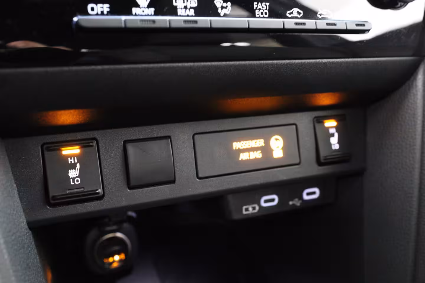 Toyota Yaris Cross 1.5 Hybrid 115 Dynamic | 1e Eigenaar | LED | Stoel/Stuurverwarming | Clima | Camera | Crui
