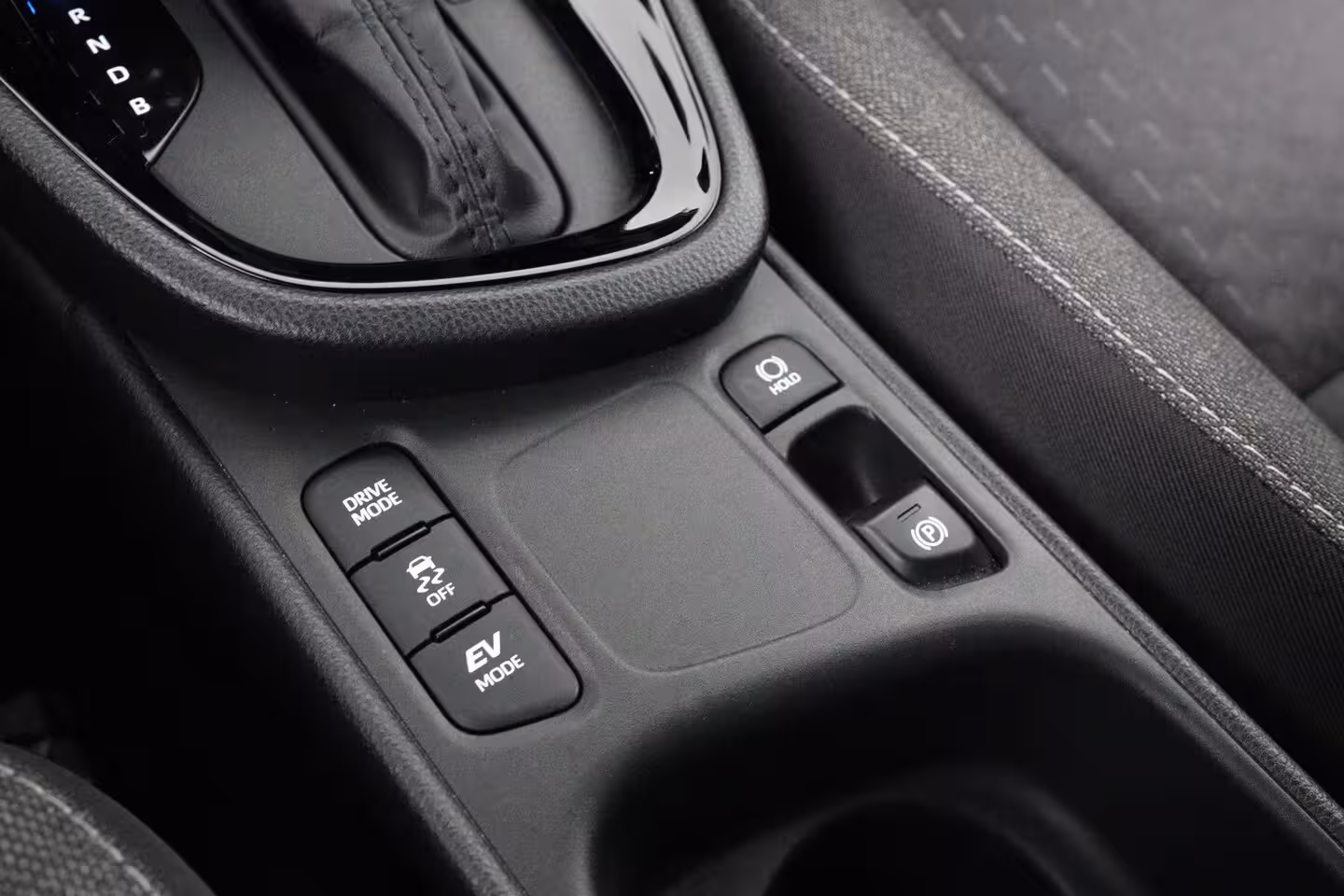 Toyota Yaris Cross 1.5 Hybrid 115 Dynamic | 1e Eigenaar | LED | Stoel/Stuurverwarming | Clima | Camera | Crui