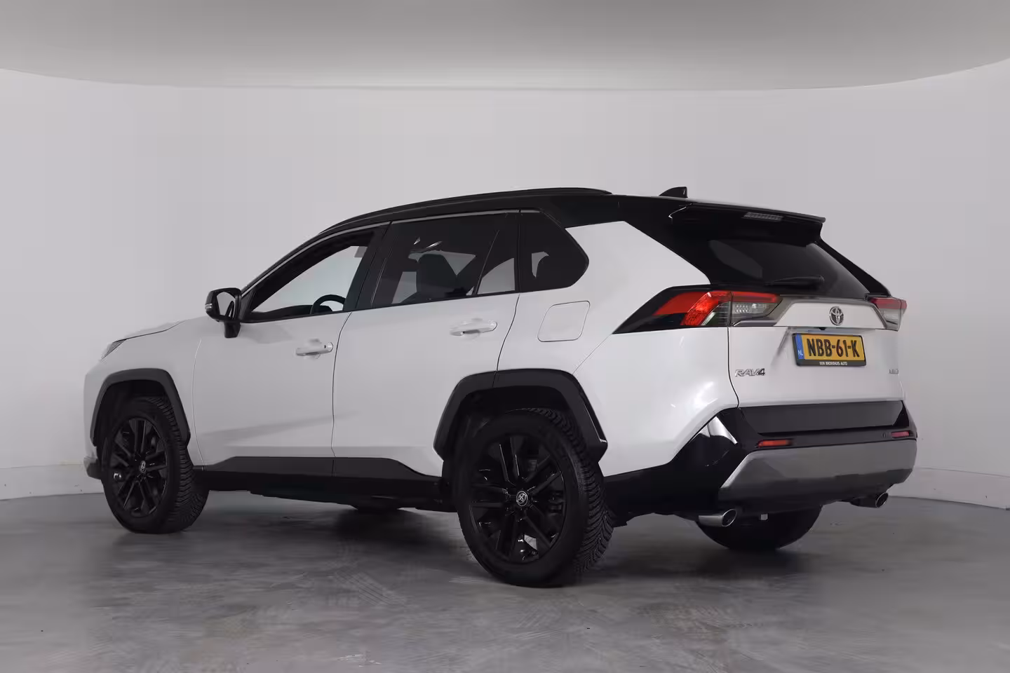 Toyota RAV4 2.5 Hybrid Style BI-Tone | 1e Eigenaar | JBL | LED | Half Leder | Stoel/Stuur Verwarming |