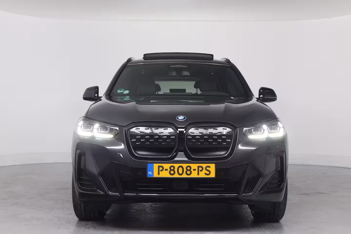 BMW iX3 Executive 80 kWh M-Sport | SOH 95% | 1e Eigenaar | Dealer Onderhouden | Open dak | Memory