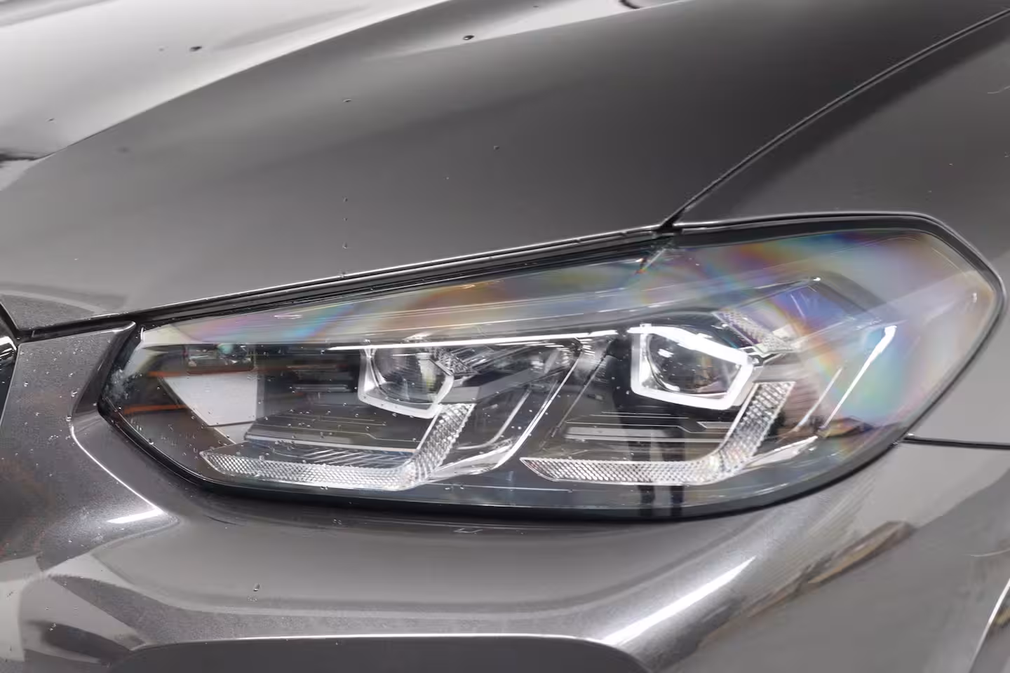BMW iX3 Executive 80 kWh M-Sport | SOH 95% | 1e Eigenaar | Dealer Onderhouden | Open dak | Memory