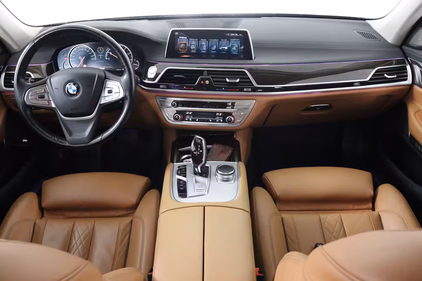 BMW 7-serie 740i High Executive | 1e Eigenaar | Dealer Onderhouden | Harman/Kardon | 360 Camera | Trek