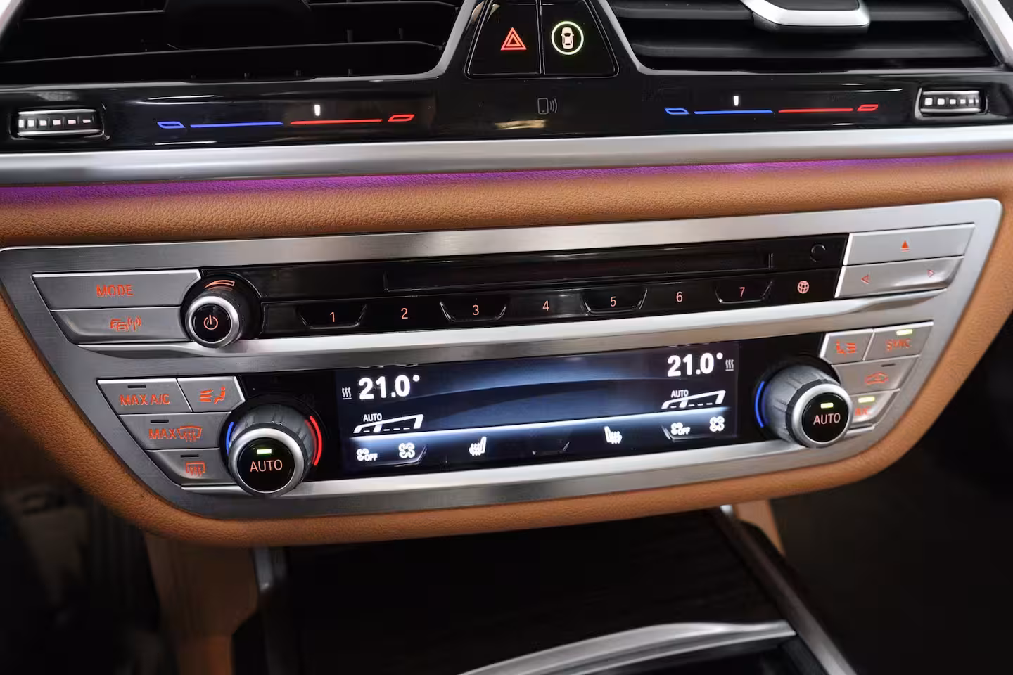 BMW 7-serie 740i High Executive | 1e Eigenaar | Dealer Onderhouden | Harman/Kardon | 360 Camera | Trek