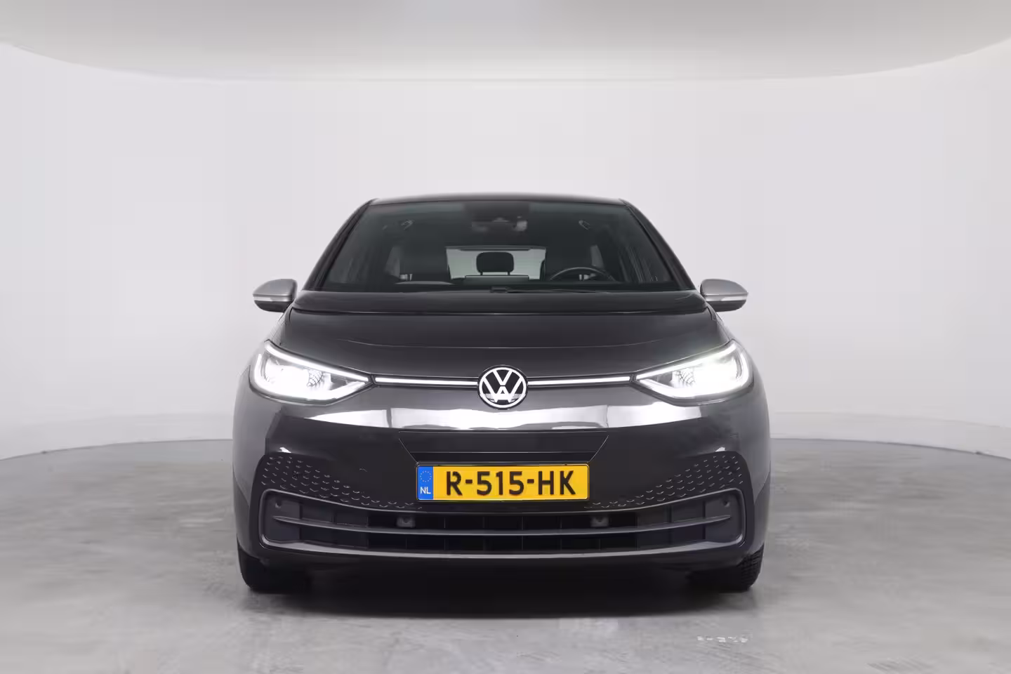 Volkswagen ID.3 First Plus 58 kWh | Cruise Control Adaptief | Panoramadak | Stoel-/stuurverwarming | Camer