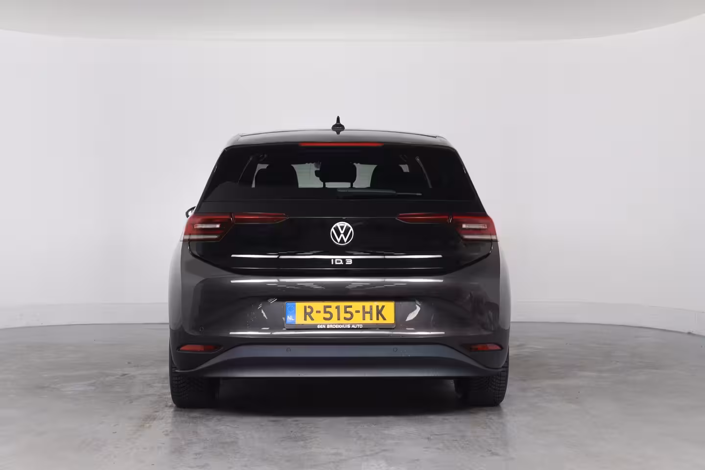 Volkswagen ID.3 First Plus 58 kWh | Cruise Control Adaptief | Panoramadak | Stoel-/stuurverwarming | Camer