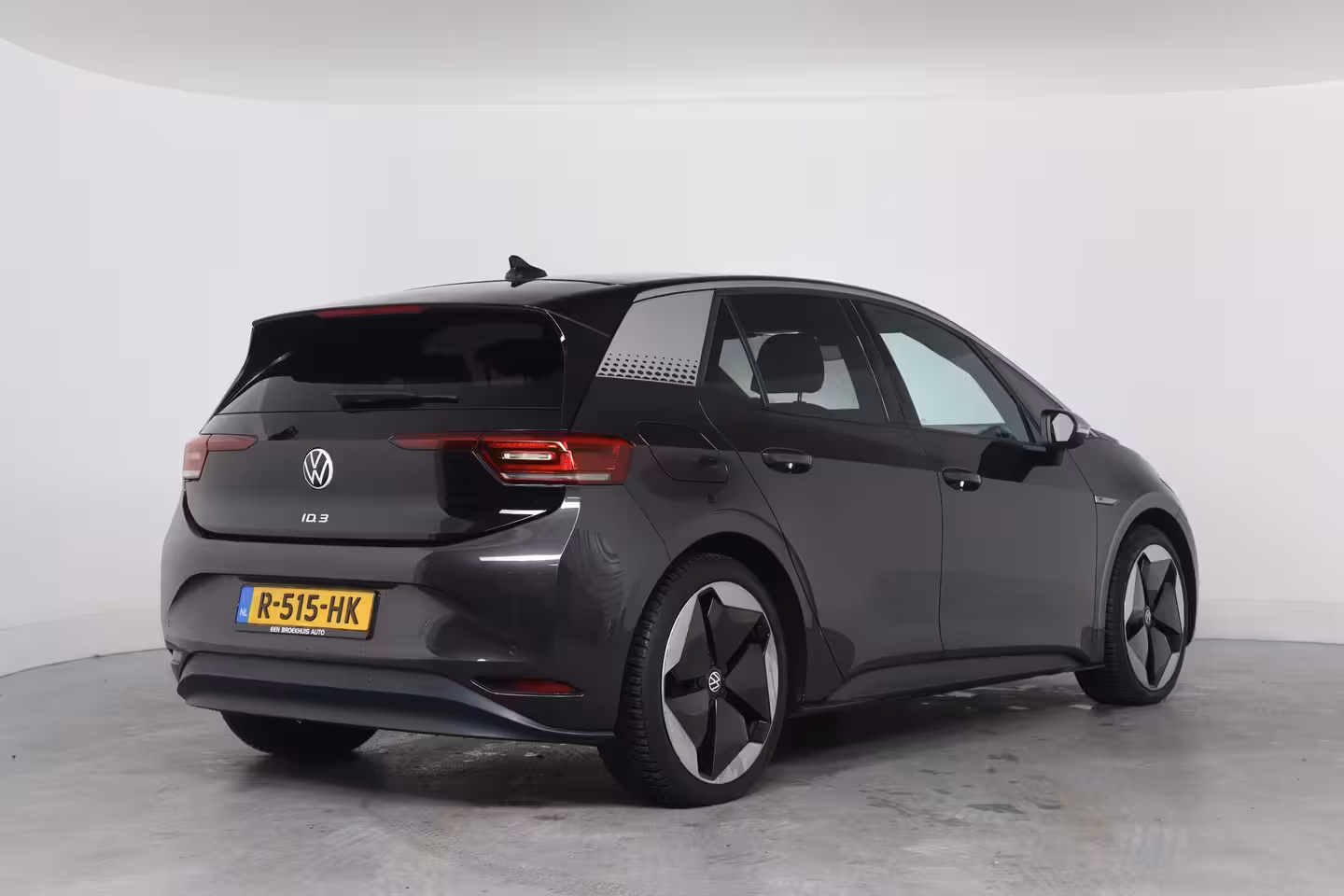 Volkswagen ID.3 First Plus 58 kWh | Cruise Control Adaptief | Panoramadak | Stoel-/stuurverwarming | Camer