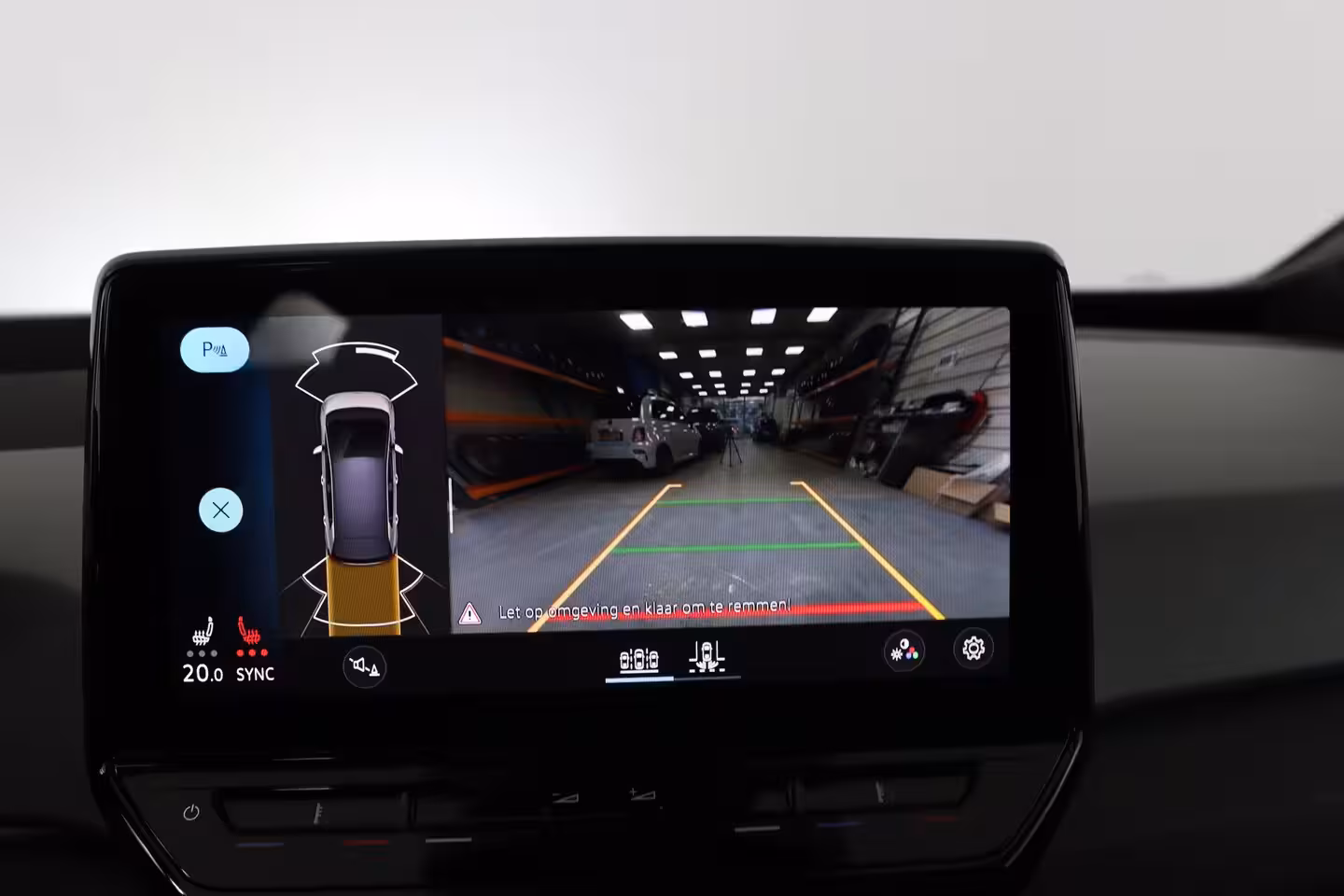 Volkswagen ID.3 First Plus 58 kWh | Cruise Control Adaptief | Panoramadak | Stoel-/stuurverwarming | Camer