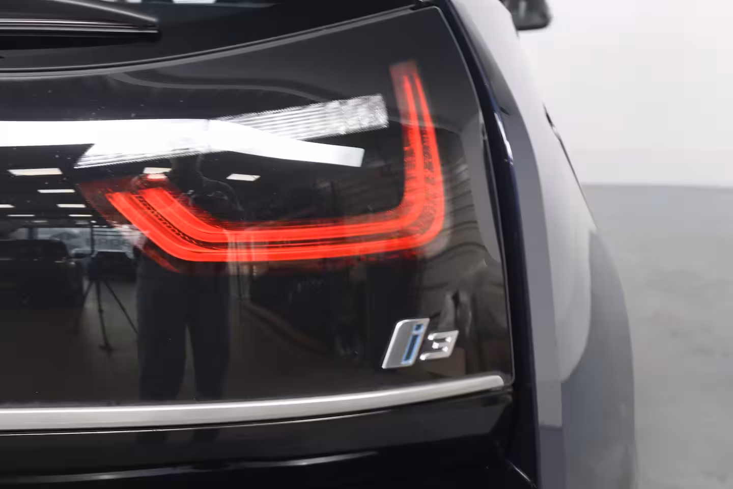 BMW i3 Basis iPerformance 94Ah 33 kWh | Dealer Onderhoud | Harman/Kardon | Stoelverwarming | Led