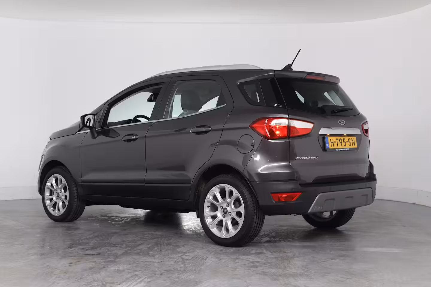 Ford EcoSport 1.0 EcoBoost Titanium | 1e Eigenaar | Navi By App | Clima | Half Leder | Parkeersensoren |