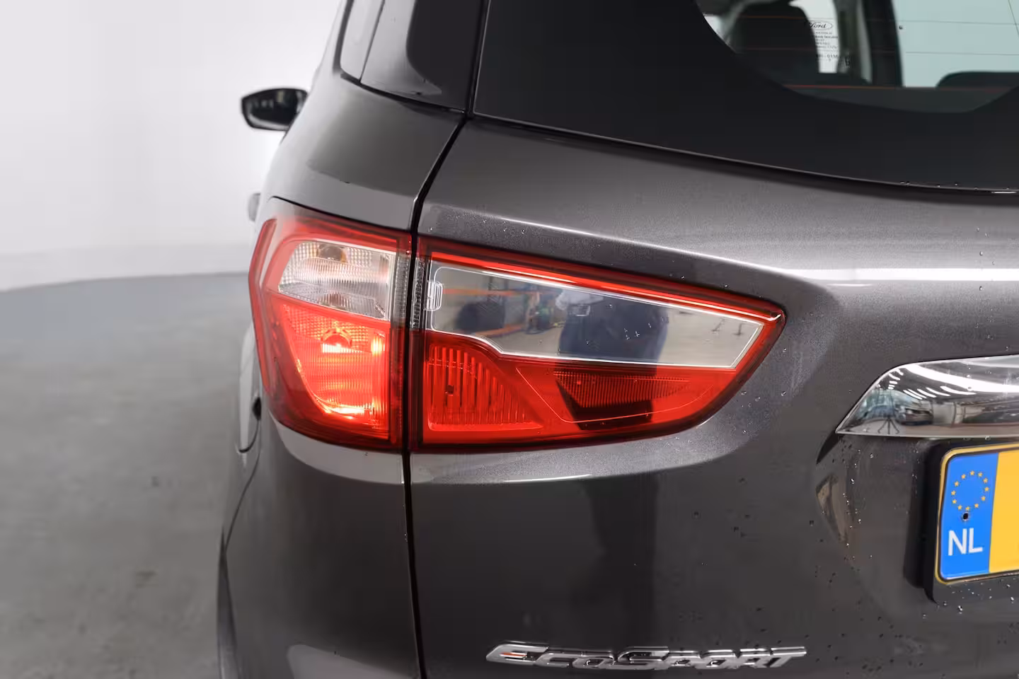 Ford EcoSport 1.0 EcoBoost Titanium | 1e Eigenaar | Navi By App | Clima | Half Leder | Parkeersensoren |