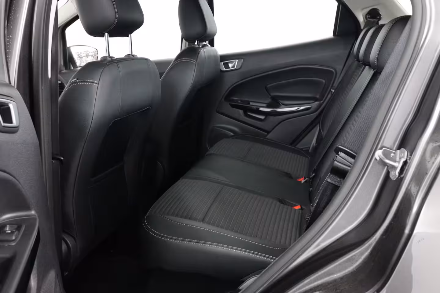 Ford EcoSport 1.0 EcoBoost Titanium | 1e Eigenaar | Navi By App | Clima | Half Leder | Parkeersensoren |