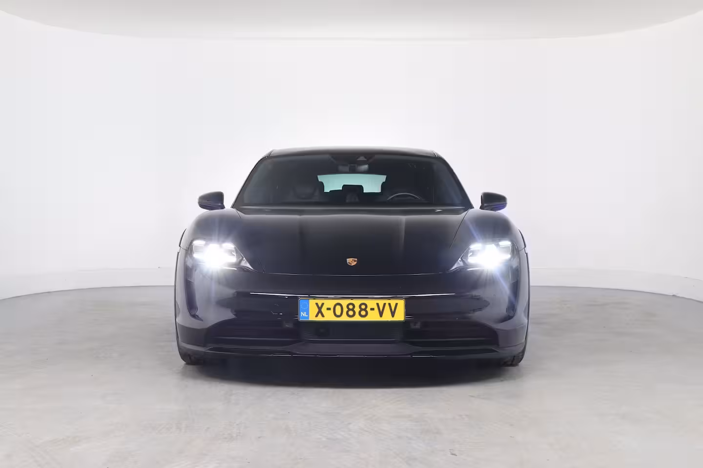 Porsche Taycan Cross Turismo 4 93 kWh | SOH 93% | Sport Chrono | Luchtvering | BOSE | LED | Memory | Panorama Dak | 21'