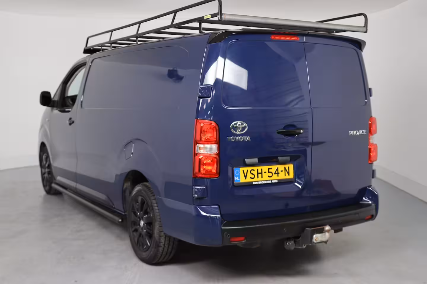 Toyota PROACE Long Worker 2.0 D-4D 145pk Black Line | Automaat | Trekhaak | Leder | Navigatie | Climate Controle | A