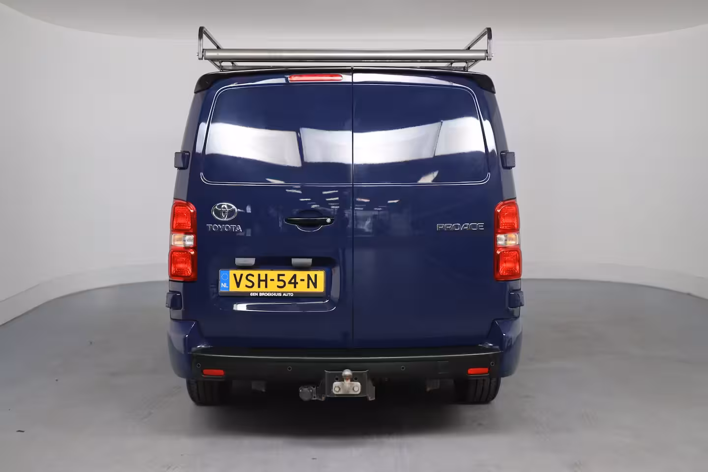 Toyota PROACE Long Worker 2.0 D-4D 145pk Black Line | Automaat | Trekhaak | Leder | Navigatie | Climate Controle | A