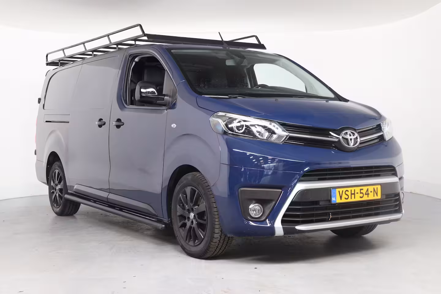 Toyota PROACE Long Worker 2.0 D-4D 145pk Black Line | Automaat | Trekhaak | Leder | Navigatie | Climate Controle | A