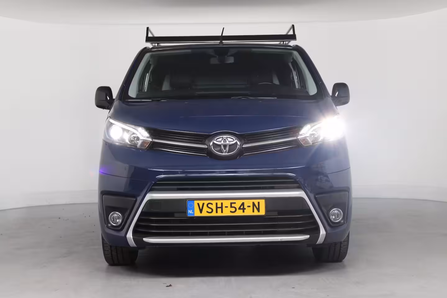 Toyota PROACE Long Worker 2.0 D-4D 145pk Black Line | Automaat | Trekhaak | Leder | Navigatie | Climate Controle | A