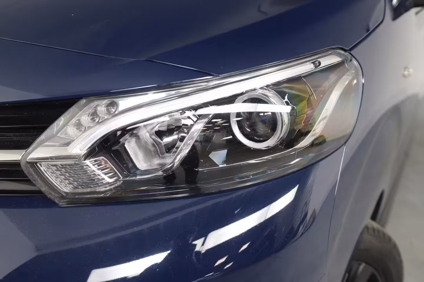 Toyota PROACE Long Worker 2.0 D-4D 145pk Black Line | Automaat | Trekhaak | Leder | Navigatie | Climate Controle | A