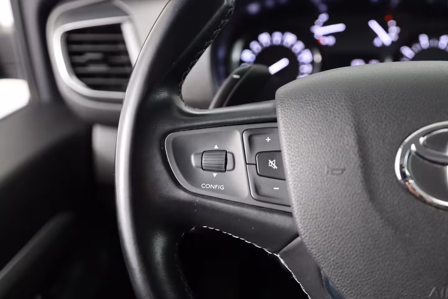 Toyota PROACE Long Worker 2.0 D-4D 145pk Black Line | Automaat | Trekhaak | Leder | Navigatie | Climate Controle | A