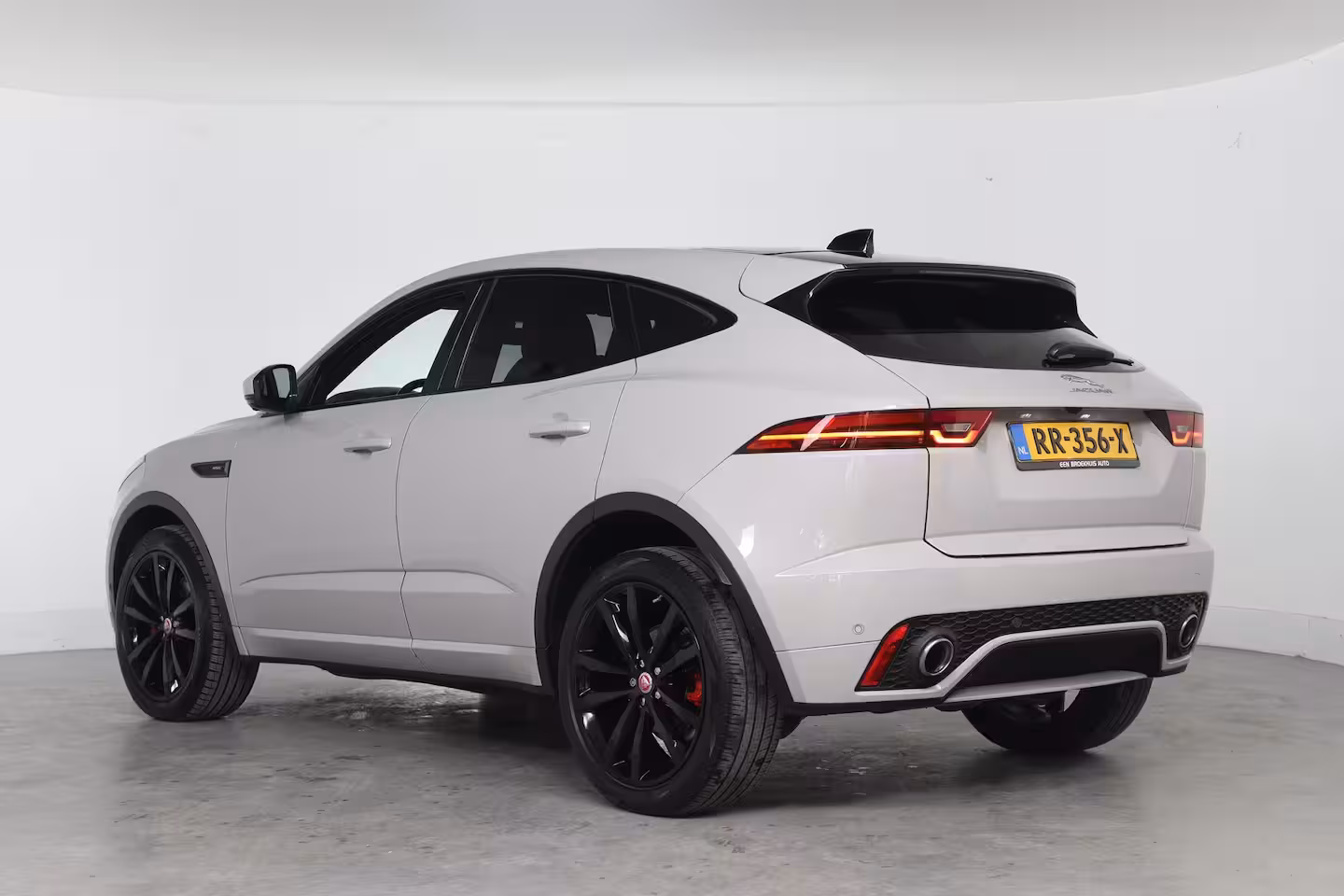 Jaguar E-Pace 2.0 P300 AWD R-Dynamic HSE | Panoramadak | Stoelverwarming & koeling | Memory stoelen | Cr
