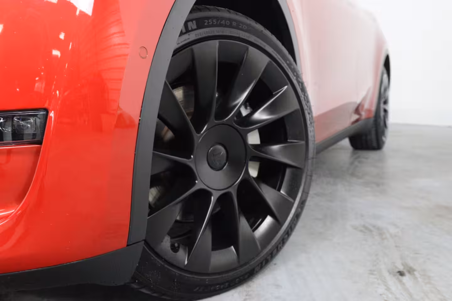 Tesla Model Y Long Range AWD 75 kWh | SOH 93% | Trekhaak | Leder | Pano | Camera | Stoel/Stuurverwarming