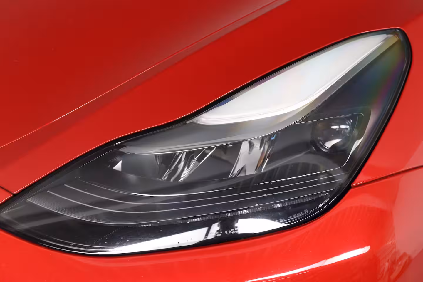 Tesla Model Y Long Range AWD 75 kWh | SOH 93% | Trekhaak | Leder | Pano | Camera | Stoel/Stuurverwarming