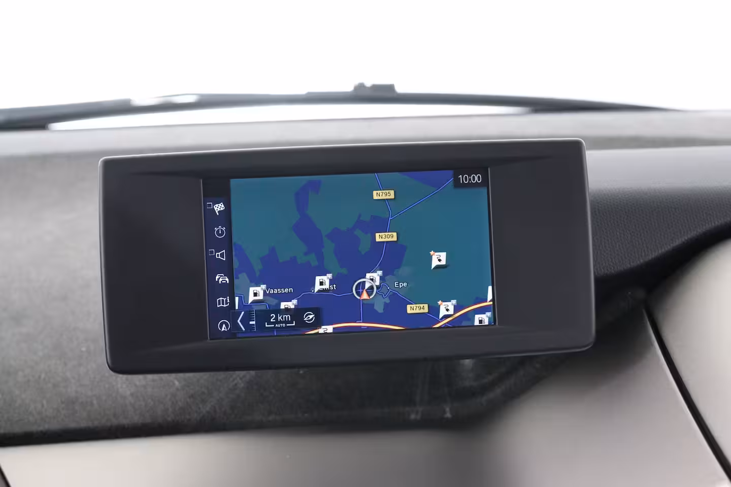 BMW i3 Basis 120Ah 42 kWh | Navigatie | Camera | LED | Cruise Adaptive | Parkeersensoren V+A | St