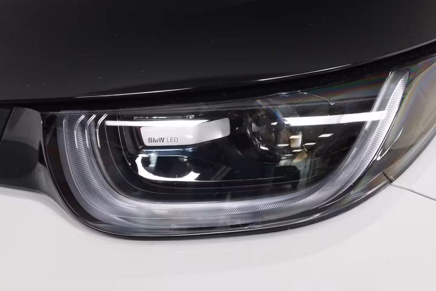 BMW i3 Basis 120Ah 42 kWh | Navigatie | Camera | LED | Cruise Adaptive | Parkeersensoren V+A | St