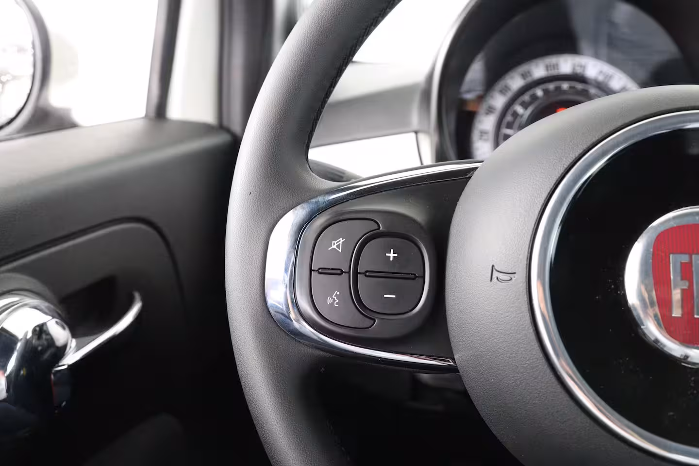 Fiat 500 C 1.0 Hybrid Cabrio Dolcevita Finale | 1e Eigenaar | Dealer Onderhouden | Navi By App | Crui