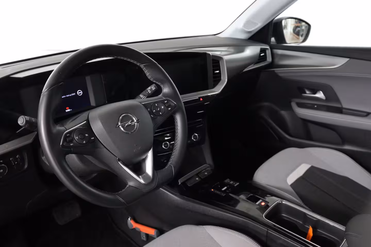 Opel Mokka Electric Elegance 50 kWh 3 Fase | SOH 100% | Dealer Onderhouden | LED | Navi By App | Camera | Clim