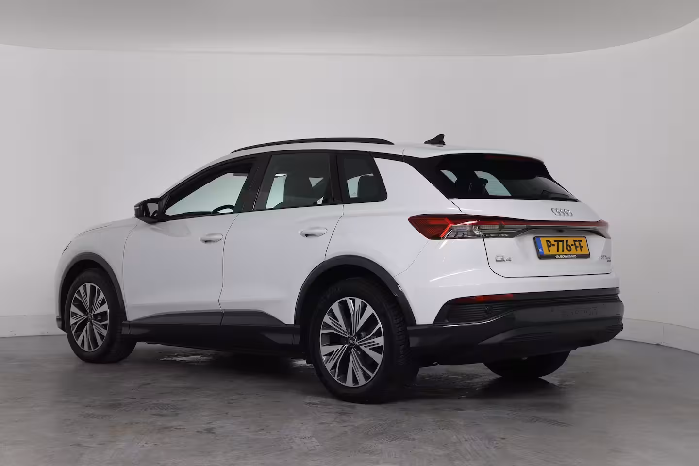 Audi Q4 e-tron 50 quattro Launch edition Advanced Plus 77 kWh | 1e Eigenaar | Leder | Sonos Audio | Memor