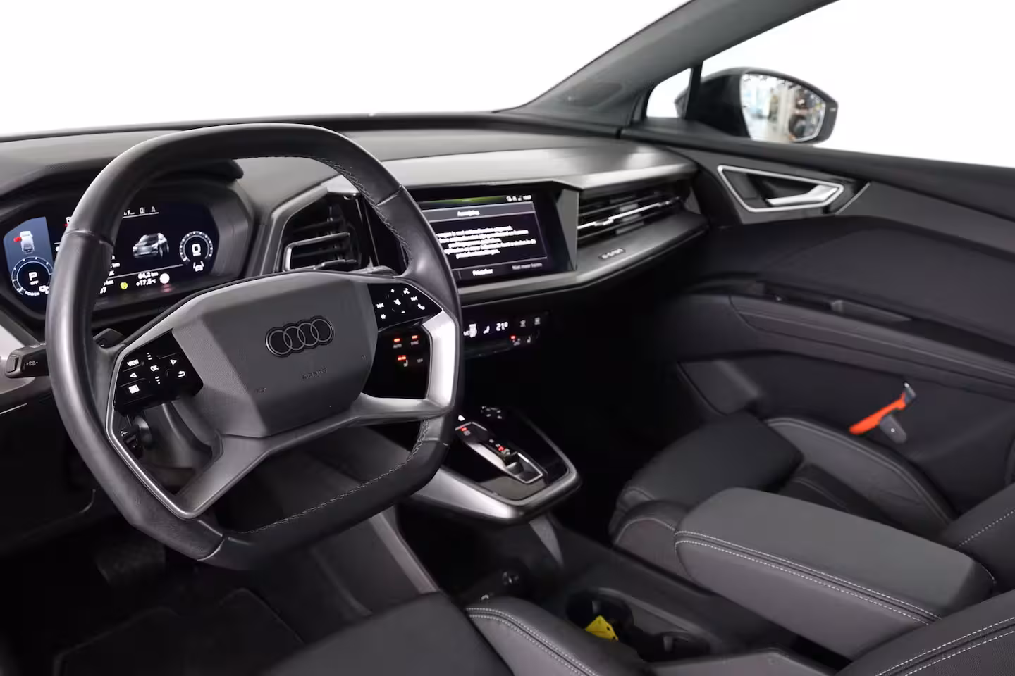 Audi Q4 e-tron 50 quattro Launch edition Advanced Plus 77 kWh | 1e Eigenaar | Leder | Sonos Audio | Memor