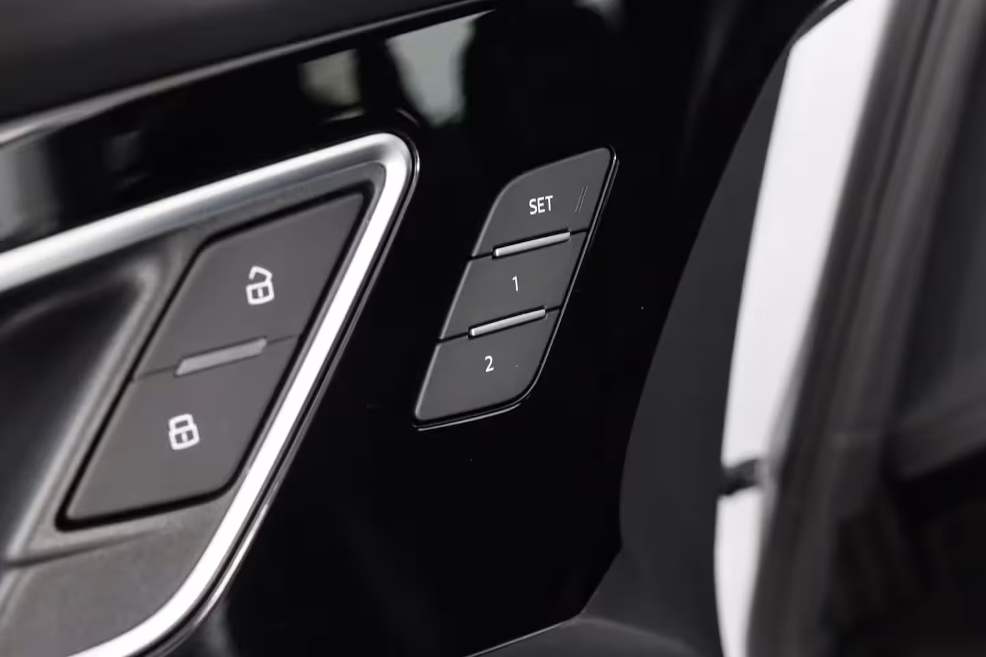 Audi Q4 e-tron 50 quattro Launch edition Advanced Plus 77 kWh | 1e Eigenaar | Leder | Sonos Audio | Memor
