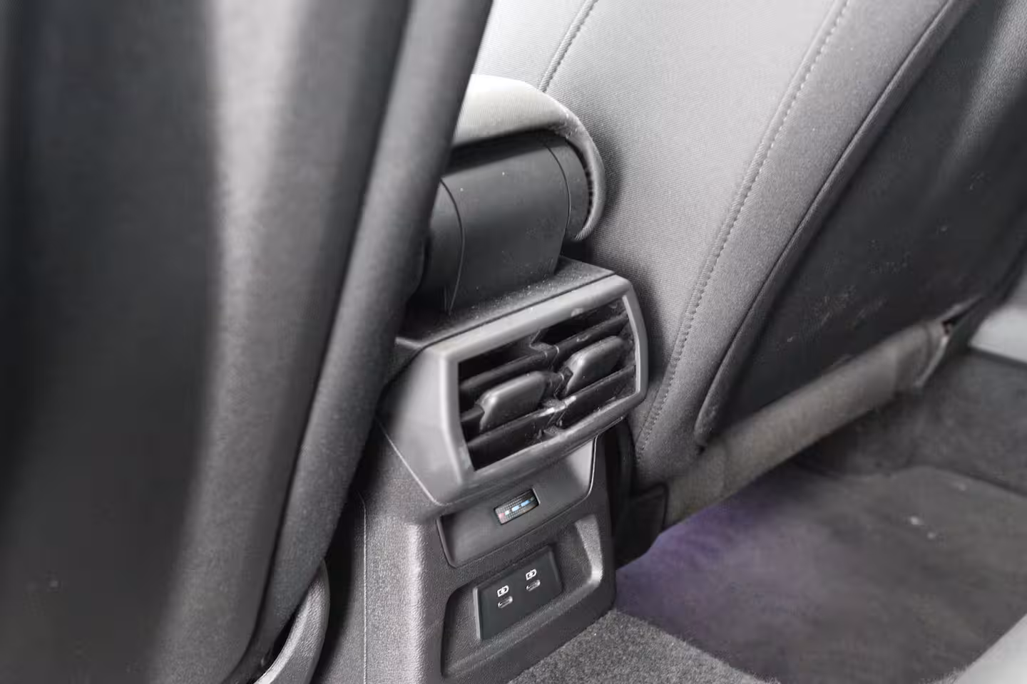 Audi A3 Limousine 30 TFSI Advanced edition | Open Dak | Afneembare Trekhaak | LED | Sportstoelen | Navi By A