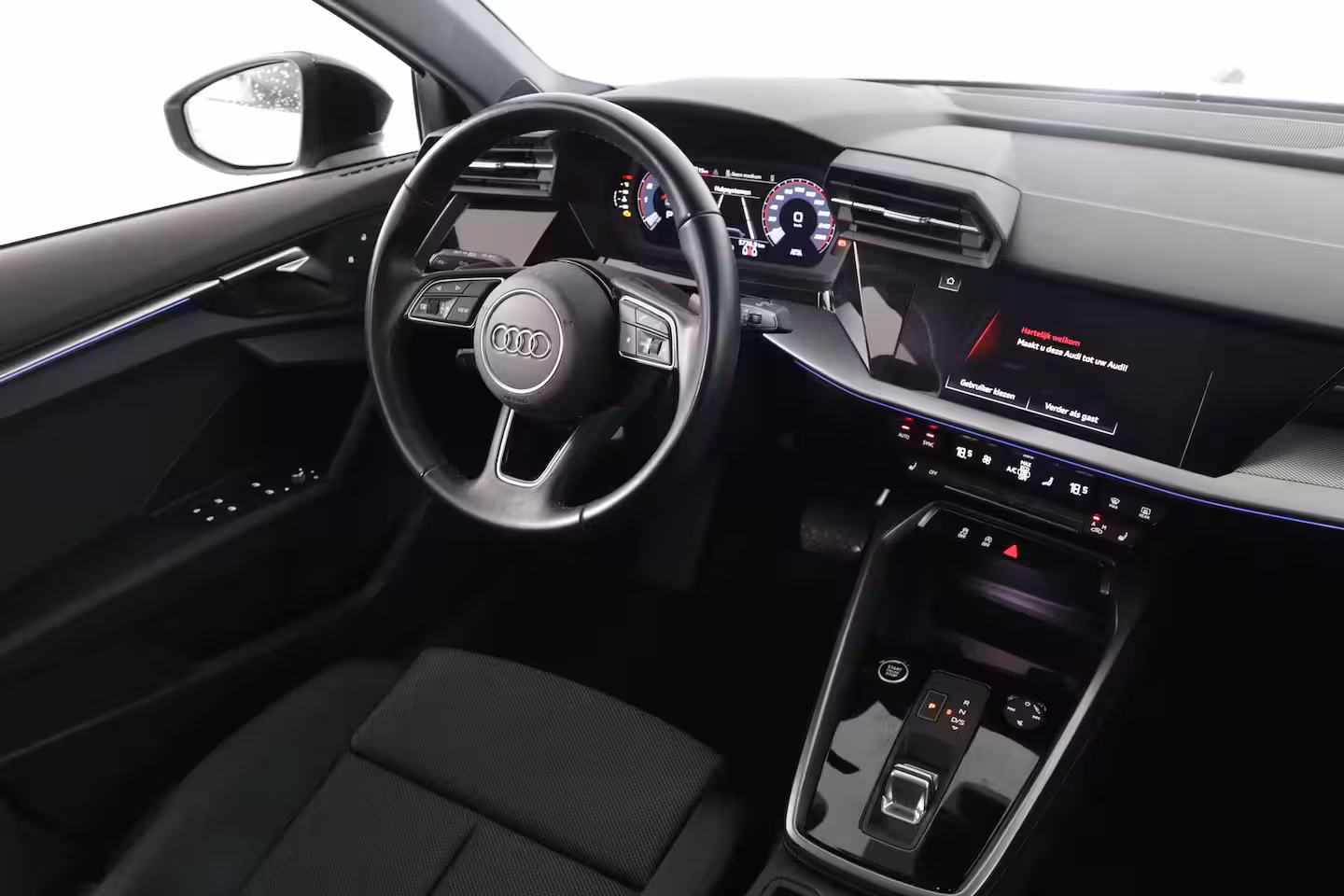 Audi A3 Limousine 30 TFSI Advanced edition | Open Dak | Afneembare Trekhaak | LED | Sportstoelen | Navi By A