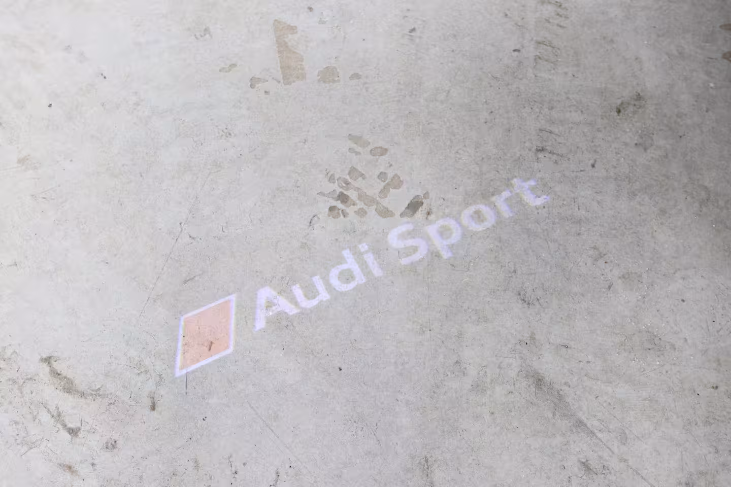 Audi A3 Limousine 30 TFSI Advanced edition | Open Dak | Afneembare Trekhaak | LED | Sportstoelen | Navi By A