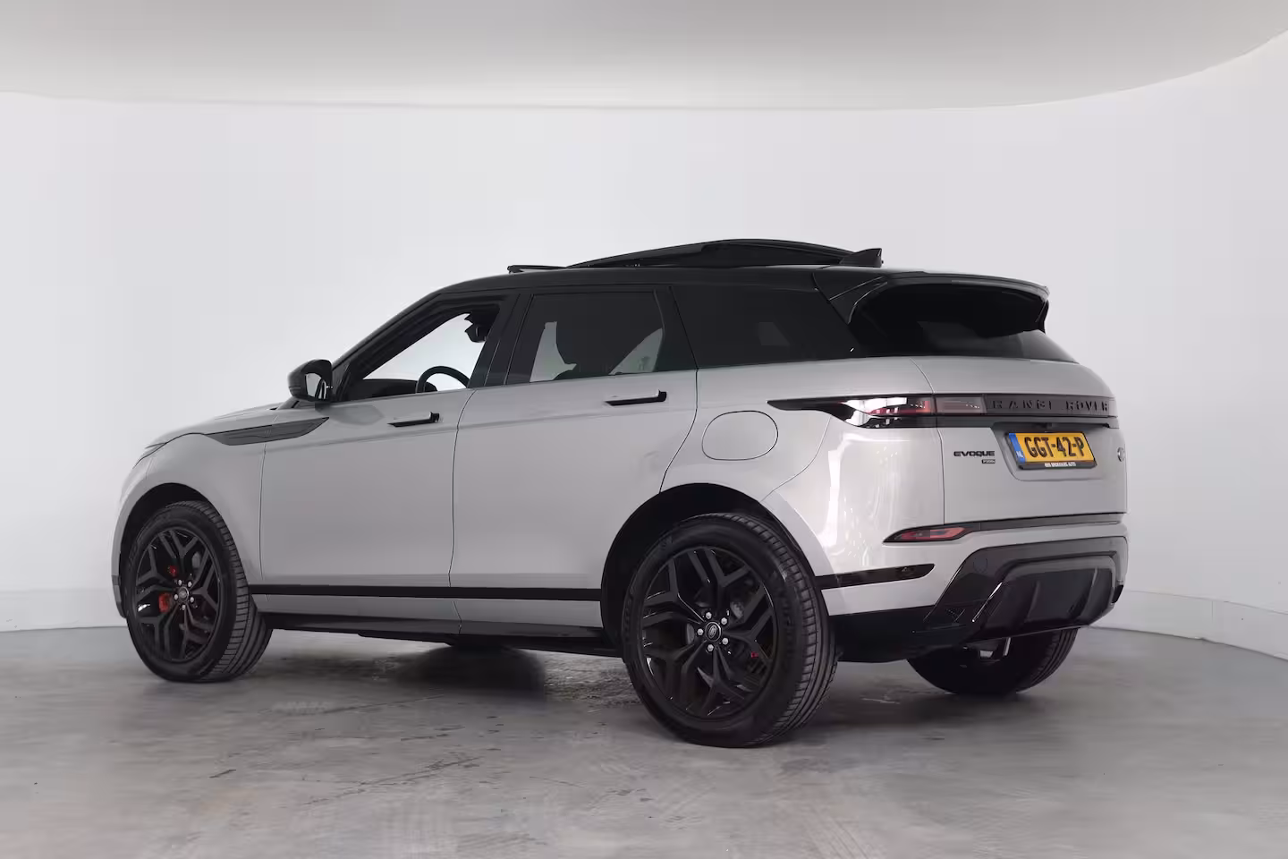 Land Rover Range Rover Evoque 1.5 P300e AWD R-Dynamic HSE | SOH 96% | Panoramadak | Meridian | Adaptive Cruise | 360 Cam
