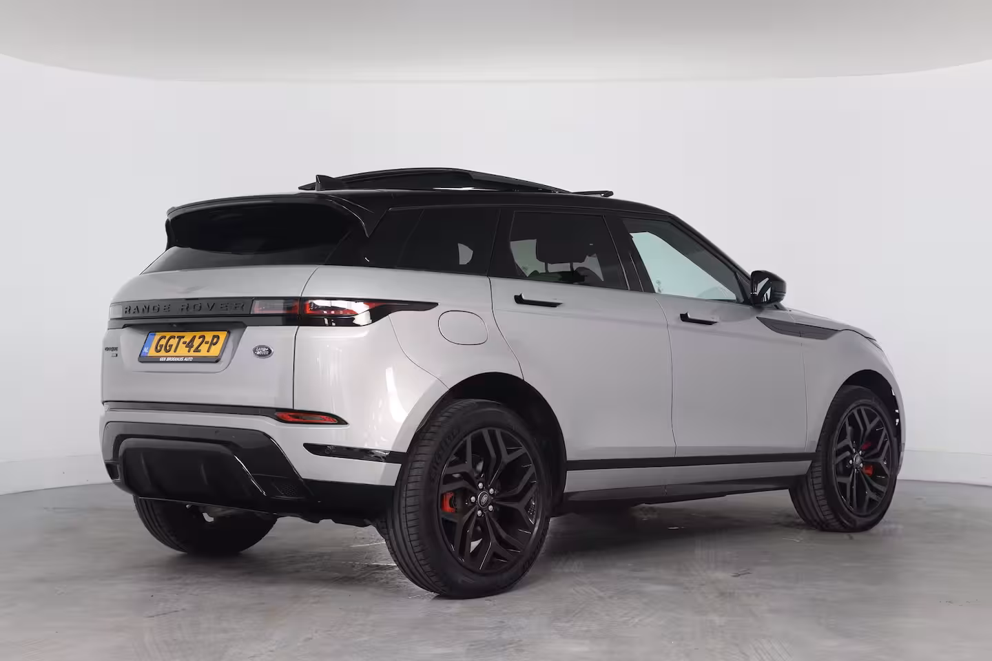 Land Rover Range Rover Evoque 1.5 P300e AWD R-Dynamic HSE | SOH 96% | Panoramadak | Meridian | Adaptive Cruise | 360 Cam