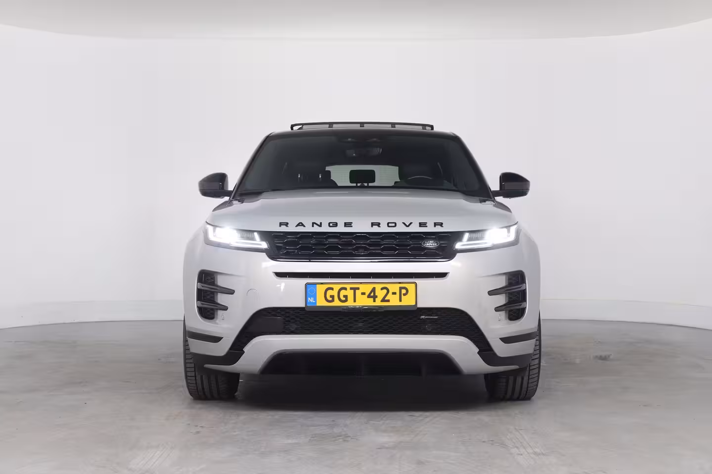 Land Rover Range Rover Evoque 1.5 P300e AWD R-Dynamic HSE | SOH 96% | Panoramadak | Meridian | Adaptive Cruise | 360 Cam