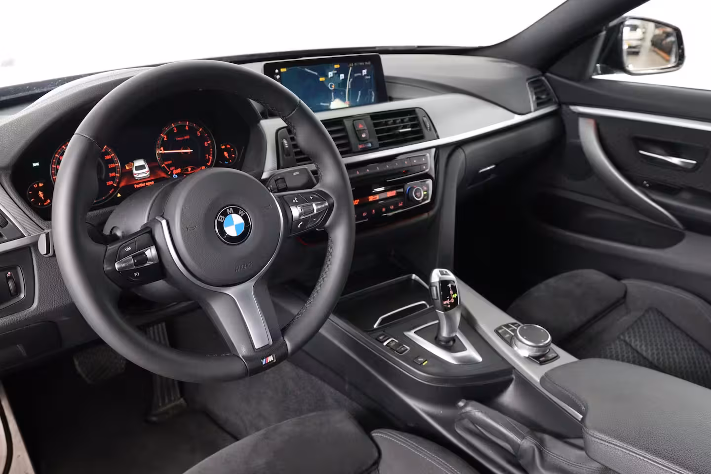 BMW 4-serie Gran Coupé 418i M-Sport | Dealer Onderhouden | LED | Sportstoelen | Clima | Parkeersensoren | Elk. Ac