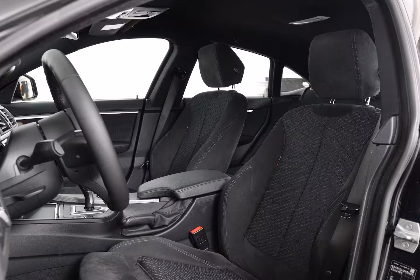 BMW 4-serie Gran Coupé 418i M-Sport | Dealer Onderhouden | LED | Sportstoelen | Clima | Parkeersensoren | Elk. Ac