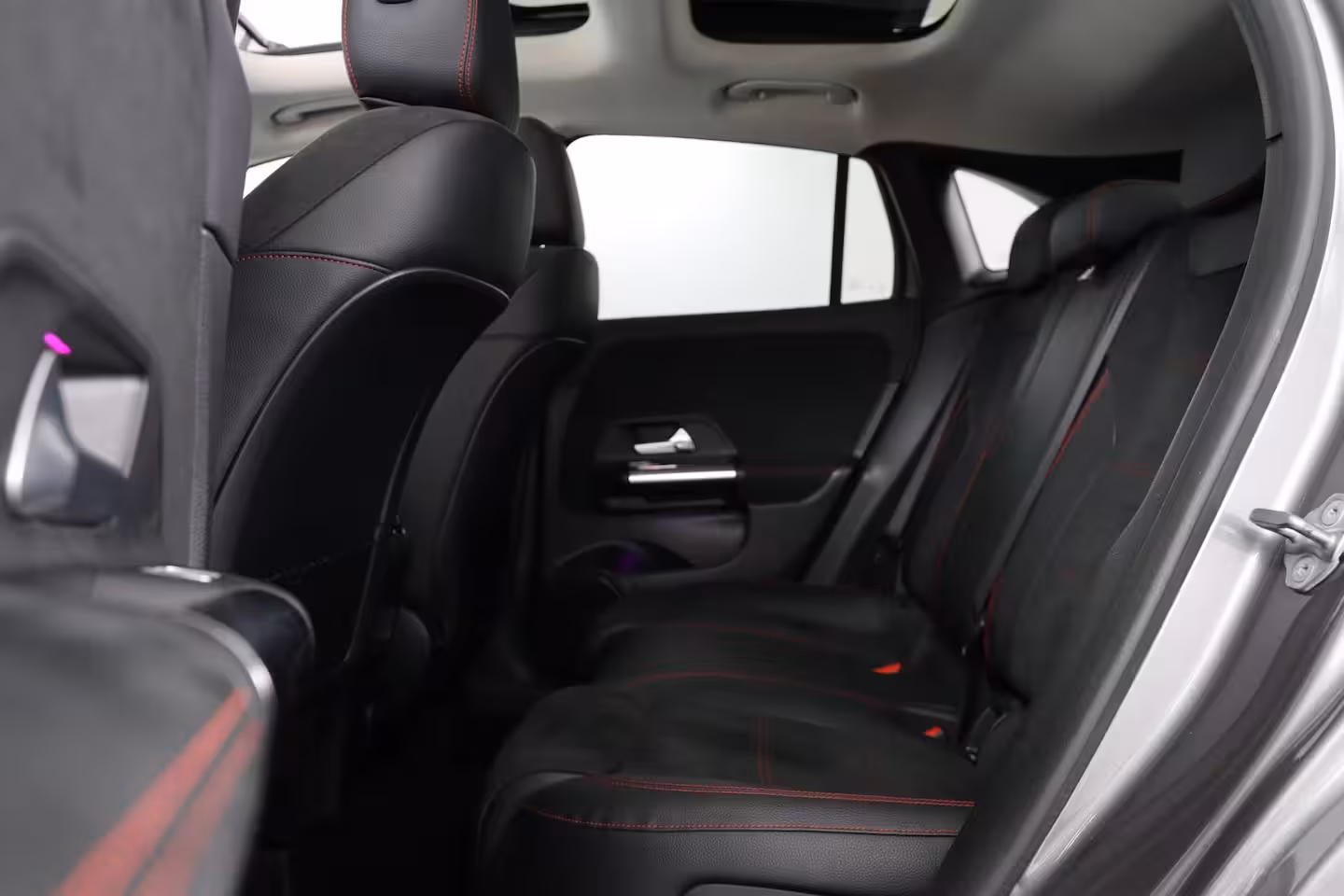 Mercedes-Benz GLA-Klasse 250 e AMG Line | Elektrisch Panoramadak | Memory | 360* Camera | Stoelverwarming | Navigat