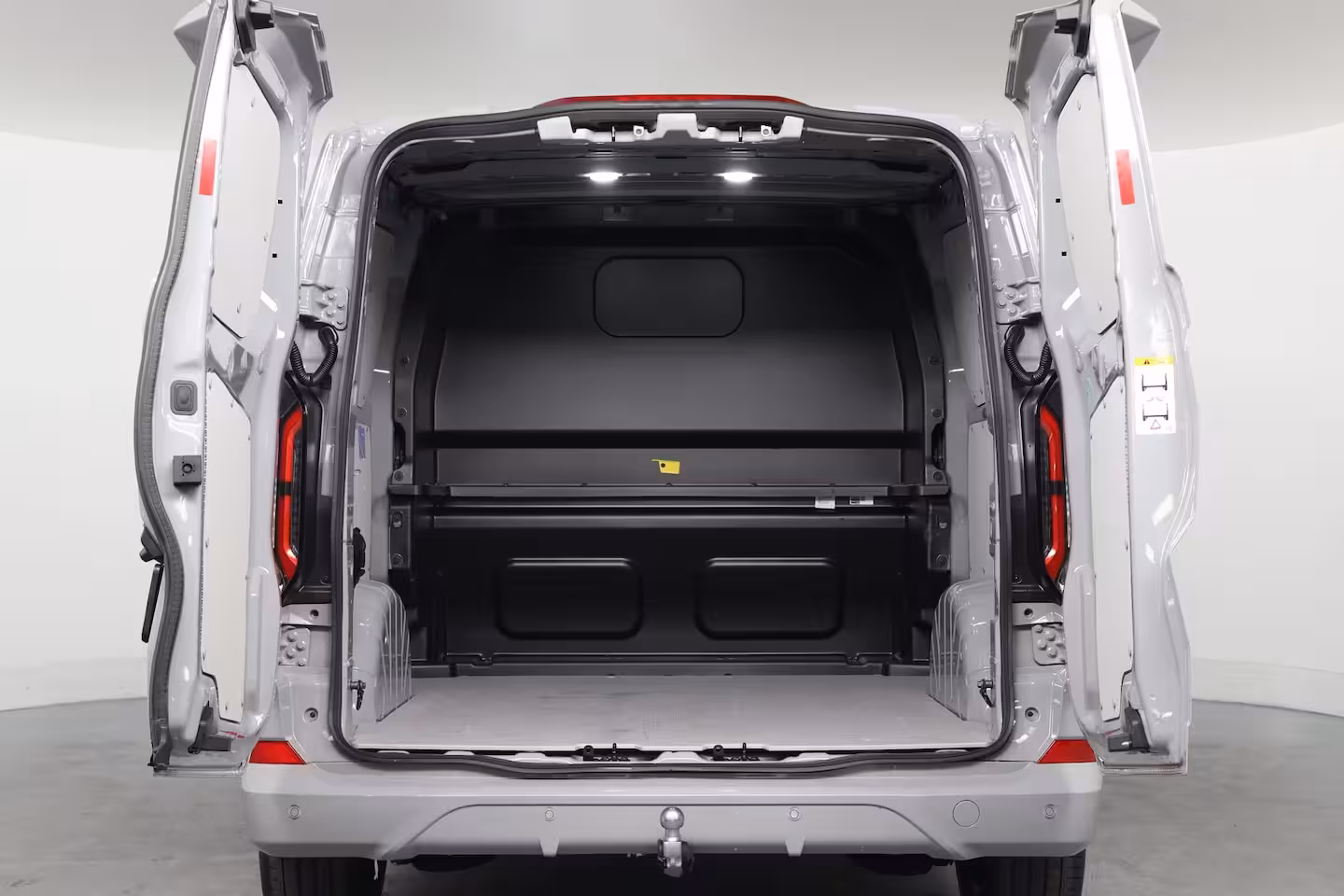 Ford Transit Custom 320 2.5 PHEV L2H1 Sport DC | Trekhaak | 360* Camera | Adaptieve Cruise Control | Stoel & S