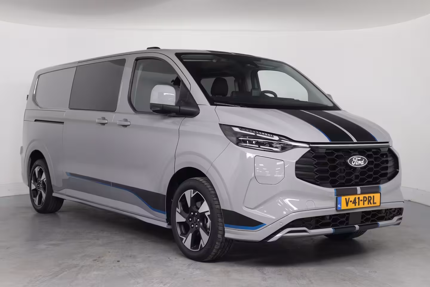 Ford Transit Custom 320 2.5 PHEV L2H1 Sport DC | Trekhaak | 360* Camera | Adaptieve Cruise Control | Stoel & S