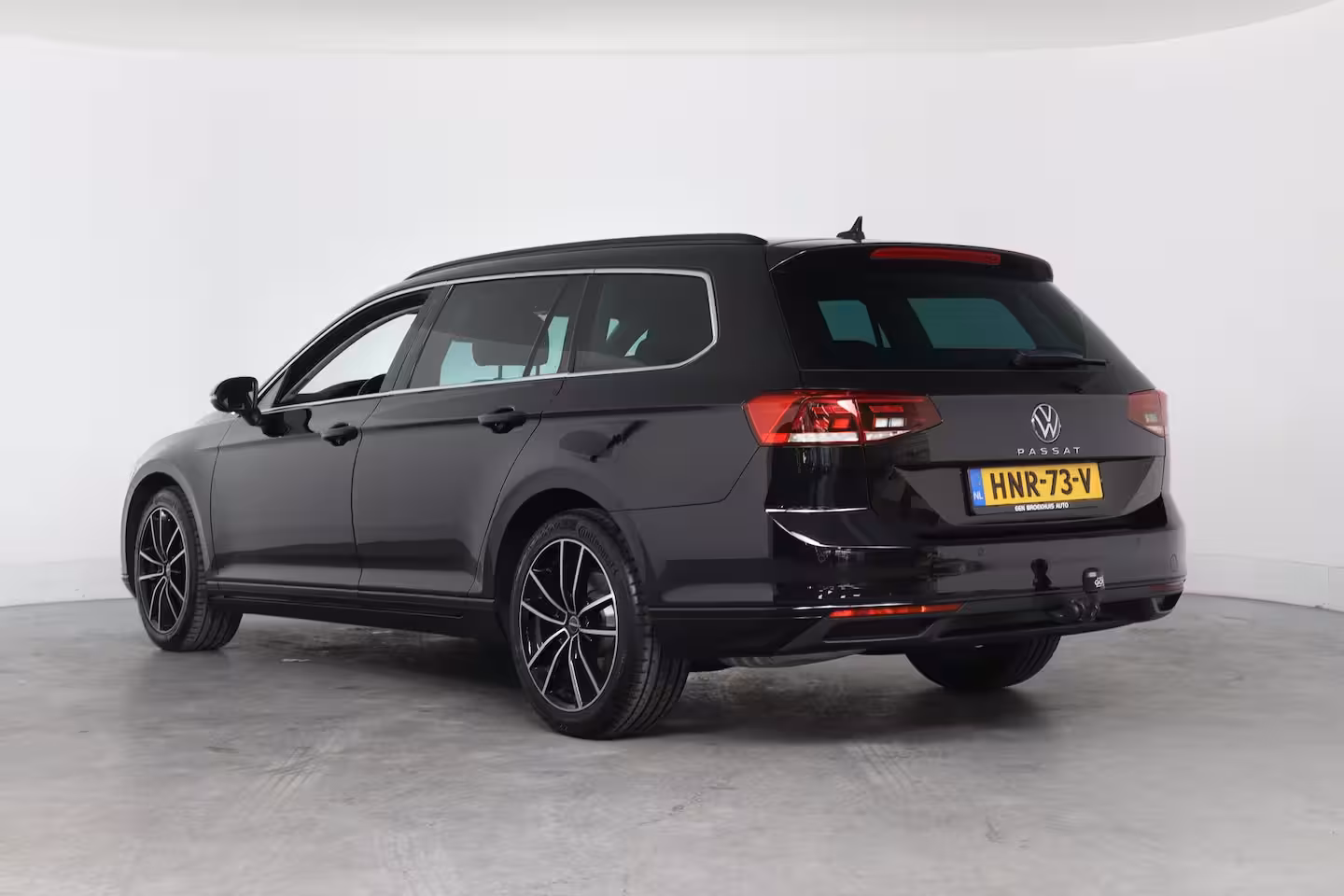 Volkswagen Passat Variant 1.5 TSI Business | Trekhaak | Stoelverwarming | ErgoComfort | Navi | Clima | Cruise Adapti