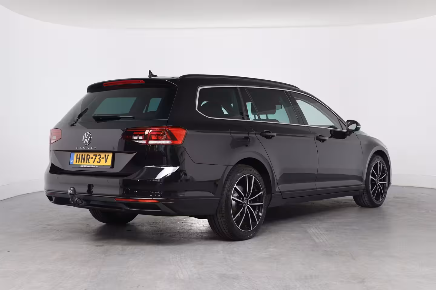 Volkswagen Passat Variant 1.5 TSI Business | Trekhaak | Stoelverwarming | ErgoComfort | Navi | Clima | Cruise Adapti