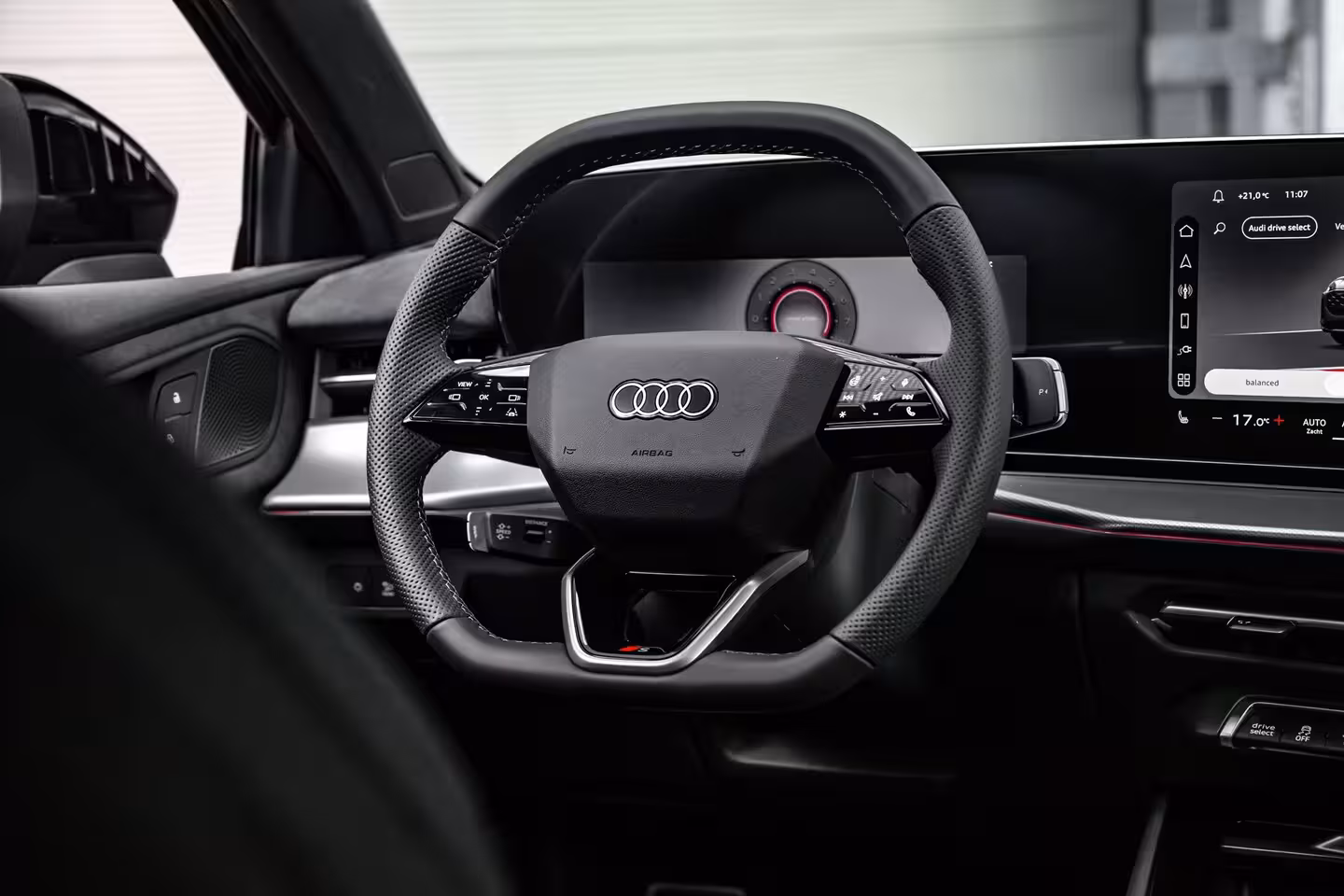 Audi Q3 S edition | Adaptive cruise control | sound system | Cruise control