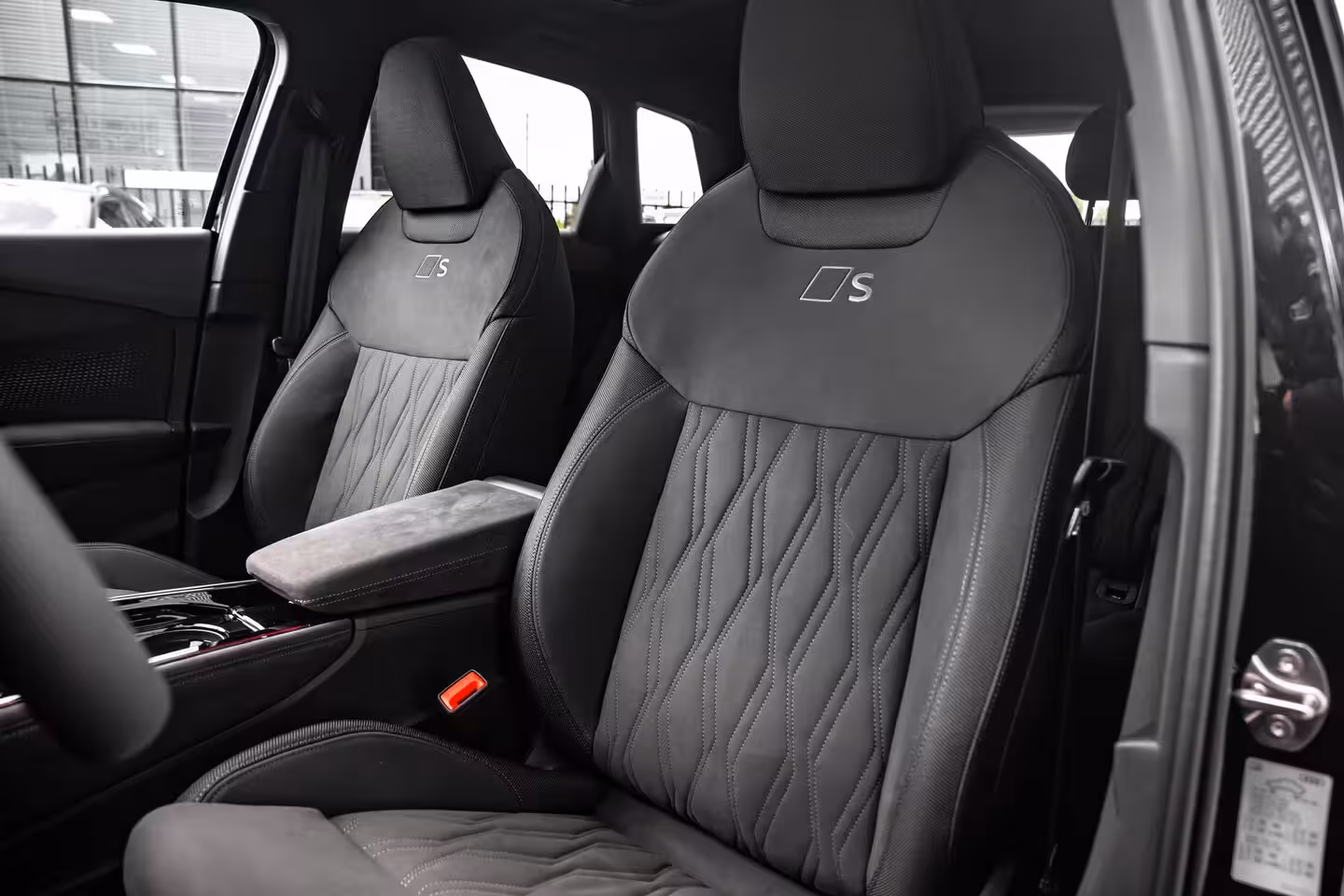 Audi Q3 S edition | Adaptive cruise control | sound system | Cruise control