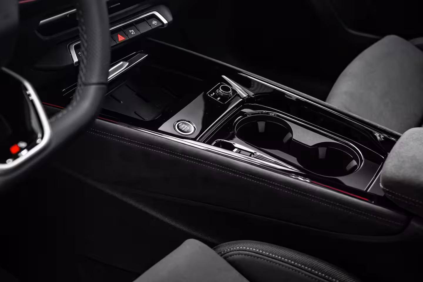 Audi Q3 S edition | Adaptive cruise control | sound system | Cruise control